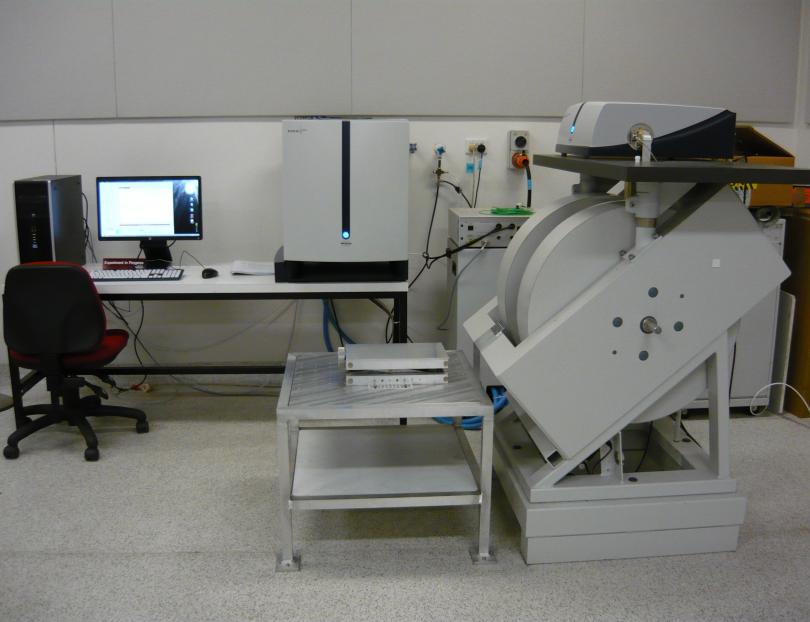 Bruker EMX X-Band ESR Spectrometer